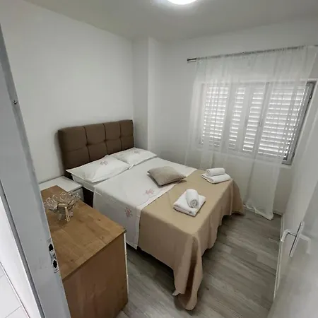 Ana Apartment