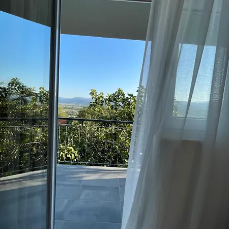 Ana Apartment *